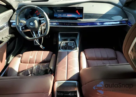 2024 BMW I7 Edrive50 z USA, uszkodzony, nr VIN WBY43EJ07RCR52511